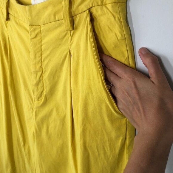 Anthropologie Bright Yellow Wide Leg  Cropped Pants Size 6 Petite - Picture 2 of 6